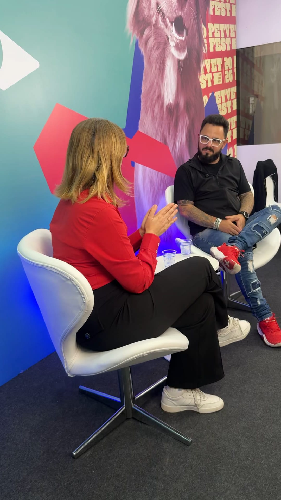 Entrevista em estande de feira